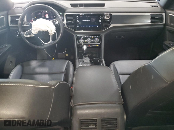 2020 Volkswagen Atlas SEL with VIN 1V2ME2CA5LC214793, listed as a Copart auction lot 55826735 with 55,654 mi miles and Salvage title. Bid and sale history available at DreamBid. Image 8.