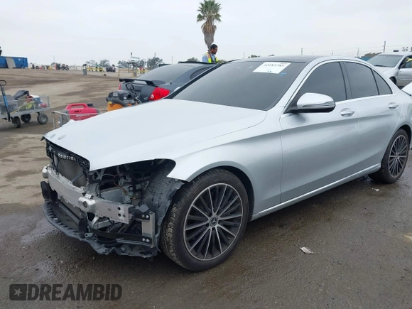 2021 Mercedes-Benz C 300 with VIN W1KWF8DB7MR647862, listed as a IAAI auction lot 42183785 with 29,462 mi miles and . Bid and sale history available at DreamBid. Image 18.