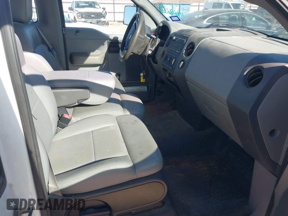 2005 Ford F-150 XL with VIN 1FTPF125X5NA45274, listed as a IAAI auction lot 41460295 with 54,579 mi miles. Bid and sale history available at carsss.com. Image 5.