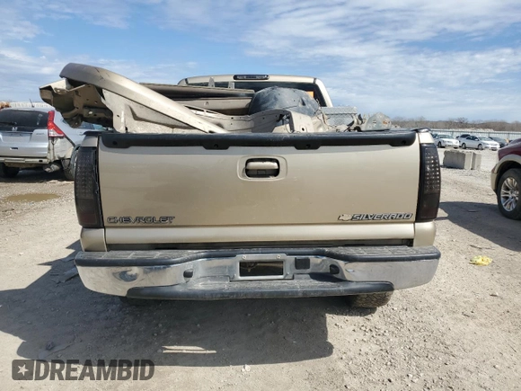 2005 Chevrolet Silverado 1500 with VIN 1GCEK19V85E114620, listed as a Copart auction lot 50715145 with 218,235 mi miles and Salvage Title. Bid and sale history available at carsss.com. Image 6.