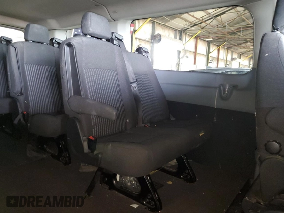2015 Ford Transit XL с VIN 1FMZK1YM3FKB16364, выставлен на аукционе Copart как лот 50427145 с пробегом 88 742 миль миль и Списание • Salvage title. История ставок и продаж доступна на DreamBid. Изображение 11.