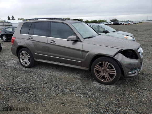 2015 Mercedes-Benz GLK-Class GLK 350 with VIN WDCGG8JBXFG434705, listed as a Copart auction lot 51529815 with 118,671 mi miles and Salvage Title. Bid and sale history available at carsss.com. Image 4.