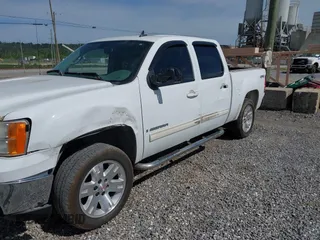 2007 GMC Sierra 1500 SLE1 с VIN 2GTEK13M271555096, выставлен на аукционе IAAI как лот 42321434 с пробегом 221 352 миль миль и . История ставок и продаж доступна на DreamBid. Изображение 6.