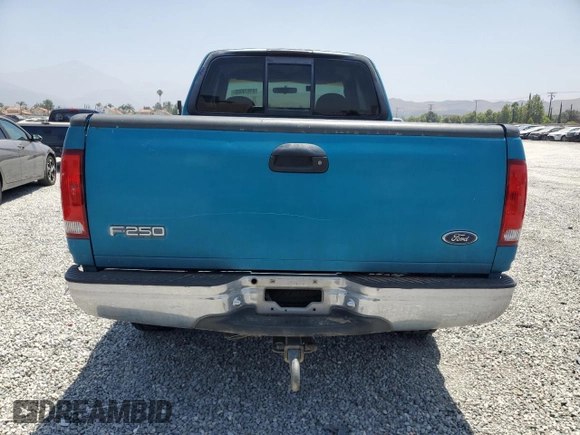 1998 Ford F-250 z VIN 1FTPX28L0WKB51597, wystawiony jako Copart lot #61813065 z przebiegiem 206 958 mil mil oraz Szkoda całkowita • Salvage title. Historia ofert i sprzedaży dostępna na DreamBid. Obrazek 6.