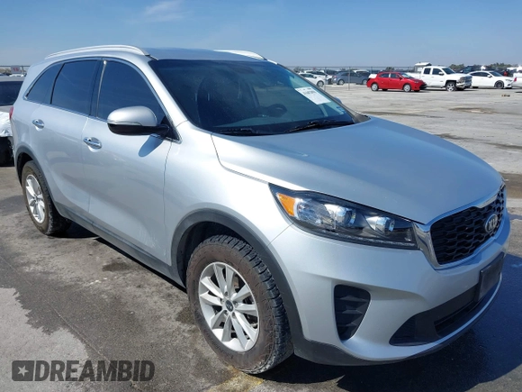 2019 Kia Sorento LX with VIN 5XYPG4A33KG533371, listed as a IAAI auction lot 41602096 with 122,231 mi miles. Bid and sale history available at carsss.com. Image 1.