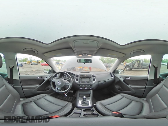 2013 Volkswagen Tiguan SE z VIN WVGBV7AX6DW550316, wystawiony jako Copart lot #56964595 z przebiegiem 157 526 mil mil oraz Szkoda całkowita • Salvage title. Historia ofert i sprzedaży dostępna na DreamBid. Obrazek 15.