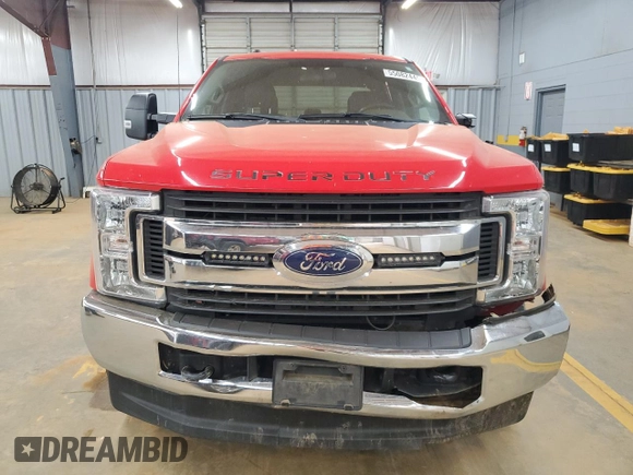 2019 Ford F-250 XL with VIN 1FT7W2B69KEE85772, listed as a Copart auction lot 55082445 with 87,668 mi miles and Salvage title. Bid and sale history available at DreamBid. Image 5.