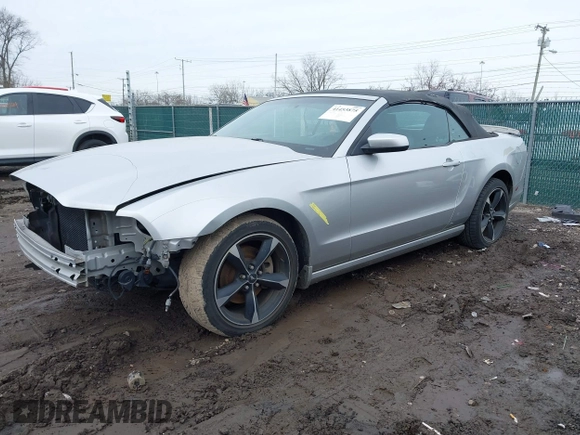 2013 Ford Mustang V6 with VIN 1ZVBP8EM3D5245234, listed as a IAAI auction lot 41453875 with 161,867 mi miles and . Bid and sale history available at DreamBid. Image 18.