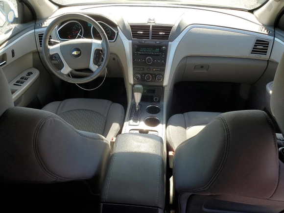2012 Chevrolet Traverse 1LT z VIN 1GNKVGED0CJ207833, wystawiony jako Copart lot #58083155 z przebiegiem 120 058 mil mil oraz Szkoda całkowita • Salvage title. Historia ofert i sprzedaży dostępna na DreamBid. Obrazek 8.