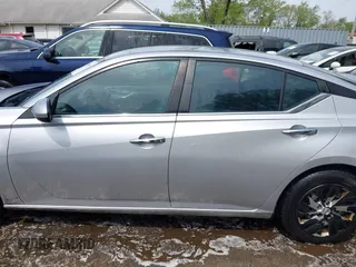 2019 Nissan Altima S with VIN 1N4BL4BV8KC127540, listed as a IAAI auction lot 42075905 with 155,809 mi miles and . Bid and sale history available at carsss.com. Image 15.