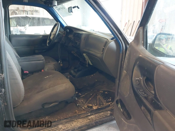 2000 Ford Ranger XL with VIN 1FTZR15V7YTB28351, listed as a IAAI auction lot 42457592 with 189,732 mi miles and . Bid and sale history available at DreamBid. Image 5.