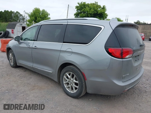 2020 Chrysler Pacifica Touring L with VIN 2C4RC1BG2LR127986, listed as a IAAI auction lot 42419518 with 107,618 mi miles and . Bid and sale history available at DreamBid. Image 3.