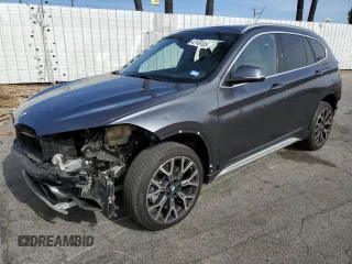 2022 BMW X1 sDrive28i with VIN WBXJG7C08N5U51727, listed as a Copart auction lot 42149105 with 19,240 mi miles and Salvage Title. Bid and sale history available at carsss.com. Image 1.