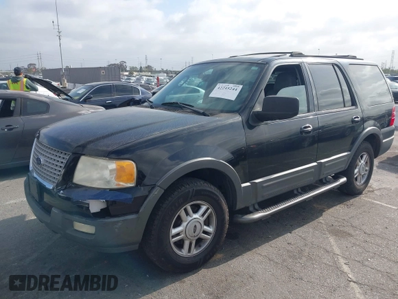 2004 Ford Expedition Special Service with VIN 1FMFU15L84LA33190, listed as a IAAI auction lot 42245244 with 288,935 mi miles and . Bid and sale history available at DreamBid. Image 2.
