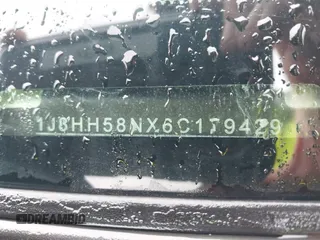 2006 Jeep Commander Limited с VIN 1J8HH58NX6C179429, выставлен на аукционе IAAI как лот 42410804 с пробегом 251 985 миль миль и . История ставок и продаж доступна на DreamBid. Изображение 9.