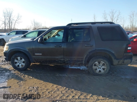 2007 Ford Explorer XLT with VIN 1FMEU73EX7UA62871, listed as a IAAI auction lot 41781660 with 147,494 mi miles. Bid and sale history available at carsss.com. Image 14.