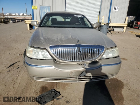 2006 Lincoln Town Car Signature z VIN 1LNHM81W76Y608239, wystawiony jako Copart lot #86654734 z przebiegiem Nie podano mil oraz Szkoda całkowita • Salvage title. Historia ofert i sprzedaży dostępna na DreamBid. Obrazek 5.