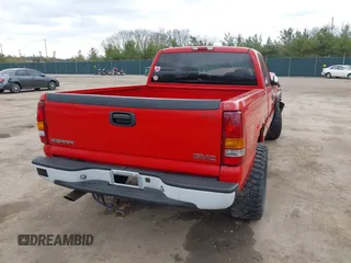 2000 GMC Sierra 1500 SLE with VIN 1GTEK19T3YZ153062, listed as a IAAI auction lot 41827424 with Not Provided miles and . Bid and sale history available at DreamBid. Image 4.