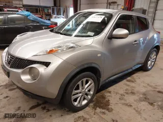 2011 Nissan Juke SL with VIN JN8AF5MV7BT013615, listed as a IAAI auction lot 41677478 with 198,716 mi miles. Bid and sale history available at carsss.com. Image 2.