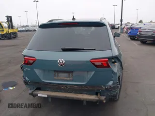 2019 Volkswagen Tiguan SE with VIN 3VV3B7AX3KM113955, listed as a IAAI auction lot 42164890 with 77,806 mi miles and . Bid and sale history available at DreamBid. Image 17.