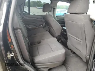 2020 Chevrolet Tahoe Commercial z VIN 1GNSKFKC6LR166558, wystawiony jako Copart lot #54018495 z przebiegiem 80 347 mil mil oraz Czysty tytuł • Clean title. Historia ofert i sprzedaży dostępna na DreamBid. Obrazek 11.