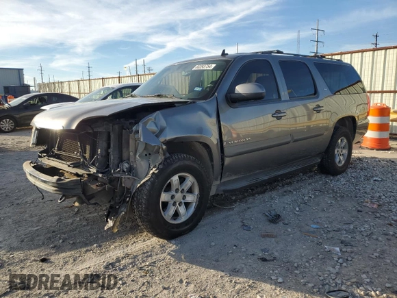 2008 GMC Yukon XL SLT with VIN 1GKFC16J98R132323, listed as a Copart auction lot 80393754 with 259,620 mi miles and Salvage Title. Bid and sale history available at carsss.com. Image 1.