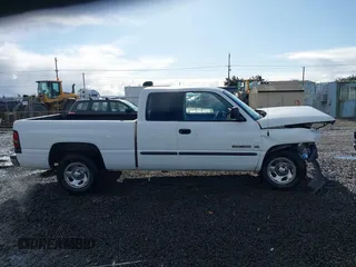 2001 Dodge 1500 z VIN 3B7HC12Y61G163039, wystawiony jako IAAI lot #41798694 z przebiegiem 94 609 mil mil oraz . Historia ofert i sprzedaży dostępna na DreamBid. Obrazek 14.