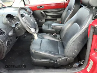 2007 Volkswagen Beetle with VIN 3VWRF31Y17M409883, listed as a Copart auction lot 87929475 with 55,436 mi miles and Salvage Title. Bid and sale history available at DreamBid. Image 7.