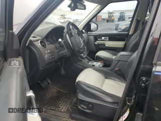 2014 Land Rover LR4 Lux z VIN SALAK2V63EA725464, wystawiony jako Copart lot #51739145 z przebiegiem Nie podano mil oraz Czysty tytuł • Clean title. Historia ofert i sprzedaży dostępna na DreamBid. Obrazek 7.