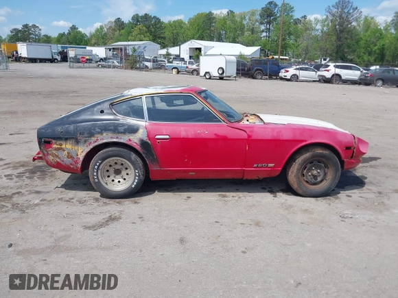 1977 Datsun 280ZX z VIN 000000HLS30400903, wystawiony jako IAAI lot #42094018 z przebiegiem Nie podano mil oraz . Historia ofert i sprzedaży dostępna na DreamBid. Obrazek 14.