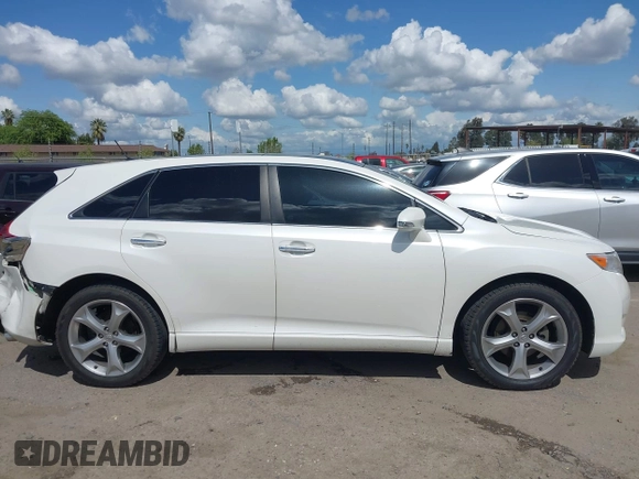 2015 Toyota Venza XLE with VIN 4T3ZK3BB1FU071682, listed as a IAAI auction lot 41949133 with 117,436 mi miles. Bid and sale history available at carsss.com. Image 13.