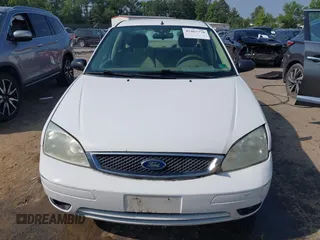 2005 Ford Focus S with VIN 1FAHP34N45W230950, listed as a IAAI auction lot 42467778 with 203,697 mi miles and . Bid and sale history available at DreamBid. Image 12.