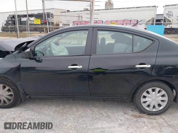 2019 Nissan Versa SV z VIN 3N1CN7APXKL817066, wystawiony jako IAAI lot #41387531 z przebiegiem 57 197 mil mil oraz . Historia ofert i sprzedaży dostępna na DreamBid. Obrazek 14.