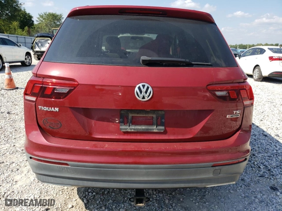 2018 Volkswagen Tiguan S with VIN 3VV0B7AX2JM040787, listed as a Copart auction lot 67389614 with 92,424 mi miles and Salvage Title. Bid and sale history available at carsss.com. Image 6.