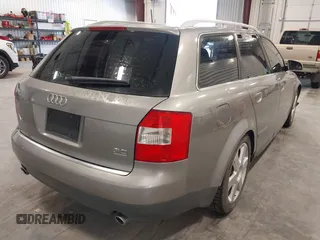 2003 Audi A4 z VIN WAUVT68E93A165833, wystawiony jako IAAI lot #42351966 z przebiegiem 153 541 mil mil oraz . Historia ofert i sprzedaży dostępna na DreamBid. Obrazek 4.