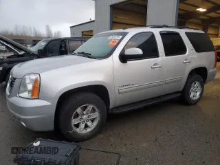 2014 GMC Yukon SLT with VIN 1GKS2CE0XER185985, listed as a Copart auction lot 88096295 with 0 mi miles and Salvage Title. Bid and sale history available at carsss.com. Image 1.
