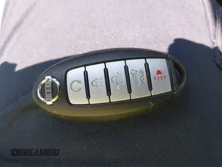 2017 Nissan Rogue SL с VIN 5N1AT2MT0HC748412, выставлен на аукционе IAAI как лот 42310325 с пробегом 94 514 миль миль и . История ставок и продаж доступна на DreamBid. Изображение 11.