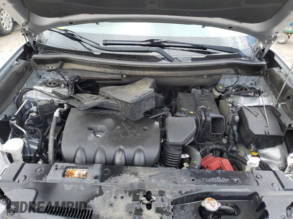 2018 Mitsubishi Outlander ES z VIN JA4AD2A32JJ005977, wystawiony jako Copart lot #56207915 z przebiegiem 181 686 mil mil oraz Szkody całkowita. Historia ofert i sprzedaży dostępna na DreamBid. Obrazek 11.