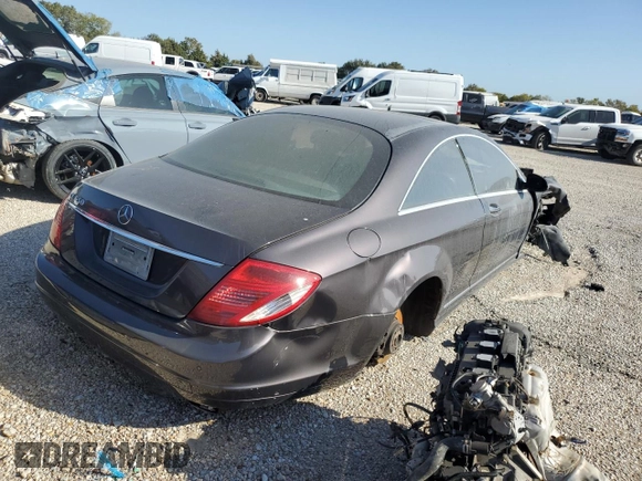 2007 Mercedes-Benz CL 550 z VIN WDDEJ71X37A001810, wystawiony jako Copart lot #74014174 z przebiegiem Nie podano mil oraz Szkoda całkowita • Salvage title. Historia ofert i sprzedaży dostępna na DreamBid. Obrazek 3.
