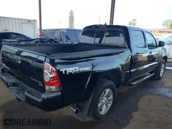 2015 Toyota Tacoma PreRunner with VIN 3TMKU4HNXFM046963, listed as a IAAI auction lot 41855850 with 39,213 mi miles and . Bid and sale history available at DreamBid. Image 4.