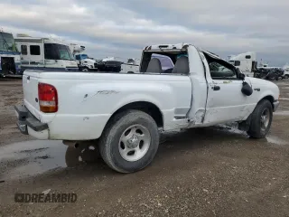 2000 Ford Ranger XL with VIN 1FTYR10V7YPC00743, listed as a Copart auction lot 88146935 with 198,410 mi miles and Salvage Title. Bid and sale history available at carsss.com. Image 3.
