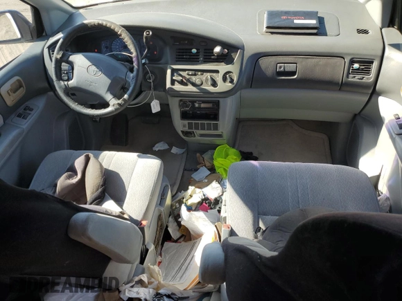 2001 Toyota Sienna CE with VIN 4T3ZF19C71U347363, listed as a Copart auction lot 77733724 with 218,412 mi miles and Non Repairable. Bid and sale history available at carsss.com. Image 8.