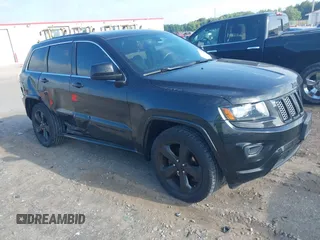 2015 Jeep Grand Cherokee Altitude z VIN 1C4RJFAG3FC796947, wystawiony jako IAAI lot #42318401 z przebiegiem 135 325 mil mil oraz . Historia ofert i sprzedaży dostępna na DreamBid. Obrazek 1.