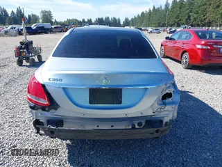 2017 Mercedes-Benz C 300 с VIN 55SWF4KB8HU194612, выставлен на аукционе IAAI как лот 42619181 с пробегом 116 078 миль миль и . История ставок и продаж доступна на DreamBid. Изображение 6.