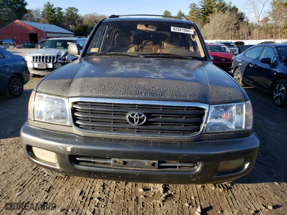 2000 Toyota Land Cruiser with VIN JT3HT05J4Y0092547, listed as a Copart auction lot 82681994 with 190,088 mi miles and Clean Title. Bid and sale history available at carsss.com. Image 5.