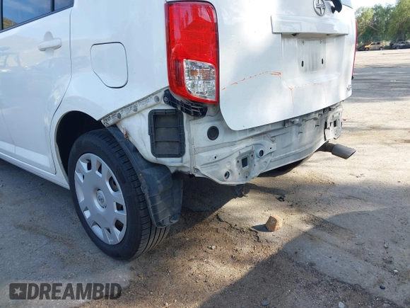 2015 Scion xB with VIN JTLZE4FE3FJ080193, listed as a IAAI auction lot 41976842 with 164,988 mi miles. Bid and sale history available at carsss.com. Image 18.