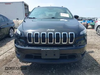 2017 Jeep Cherokee Latitude z VIN 1C4PJMCS7HD219932, wystawiony jako IAAI lot #40131246 z przebiegiem 97 795 mil mil oraz . Historia ofert i sprzedaży dostępna na DreamBid. Obrazek 12.