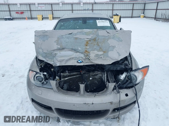 2008 BMW 1 Series 135i with VIN WBAUC73558VF22727, listed as a IAAI auction lot 41590354 with 81,362 mi miles. Bid and sale history available at carsss.com. Image 13.