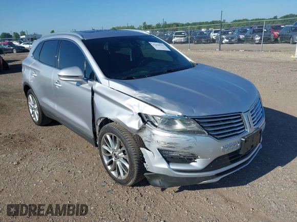 2016 Lincoln MKC Reserve z VIN 5LMCJ3C94GUJ24290, wystawiony jako IAAI lot #42264113 z przebiegiem 132 117 mil mil oraz . Historia ofert i sprzedaży dostępna na DreamBid. Obrazek 1.