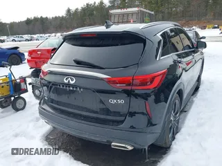 2021 Infiniti QX50 Luxe z VIN 3PCAJ5BB1MF102489, wystawiony jako IAAI lot #41485960 z przebiegiem 47 321 mil mil oraz . Historia ofert i sprzedaży dostępna na DreamBid. Obrazek 17.